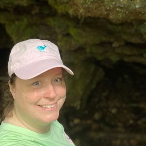 Meet your Posher, Adrienne